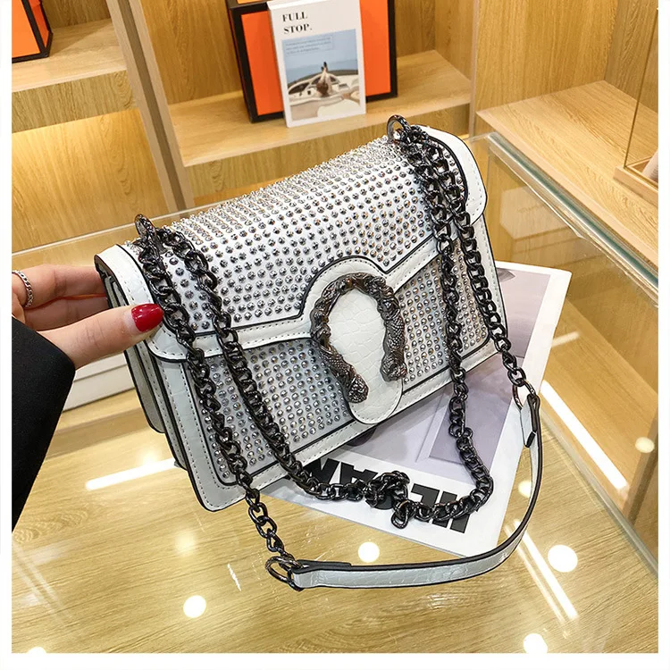 

2022 Luxury Woman Hanbags PU Crossbody Fashion Female Shouder Bag Rivet Casual High Quality Ladies Purses