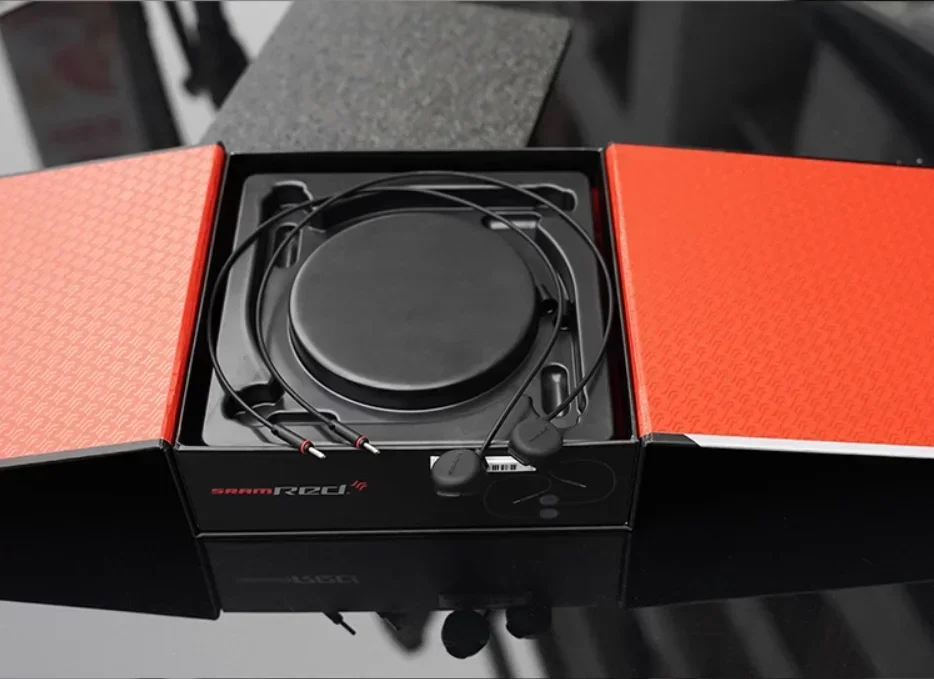 SRAM RED eTap Blips Дистанционные переключатели — неограниченное количество позиций для паденияаэробаров, совместимая с беспроводной системой eTap AXS (art.: 3920cdc49e2a3) - 3920cdc49e2a3