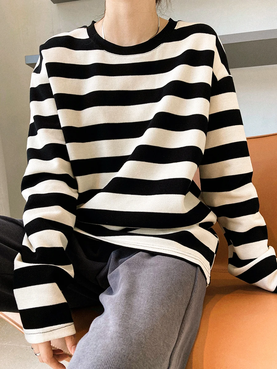 Футболка женская в белую полоску свободная рубашка топ винтажном стиле