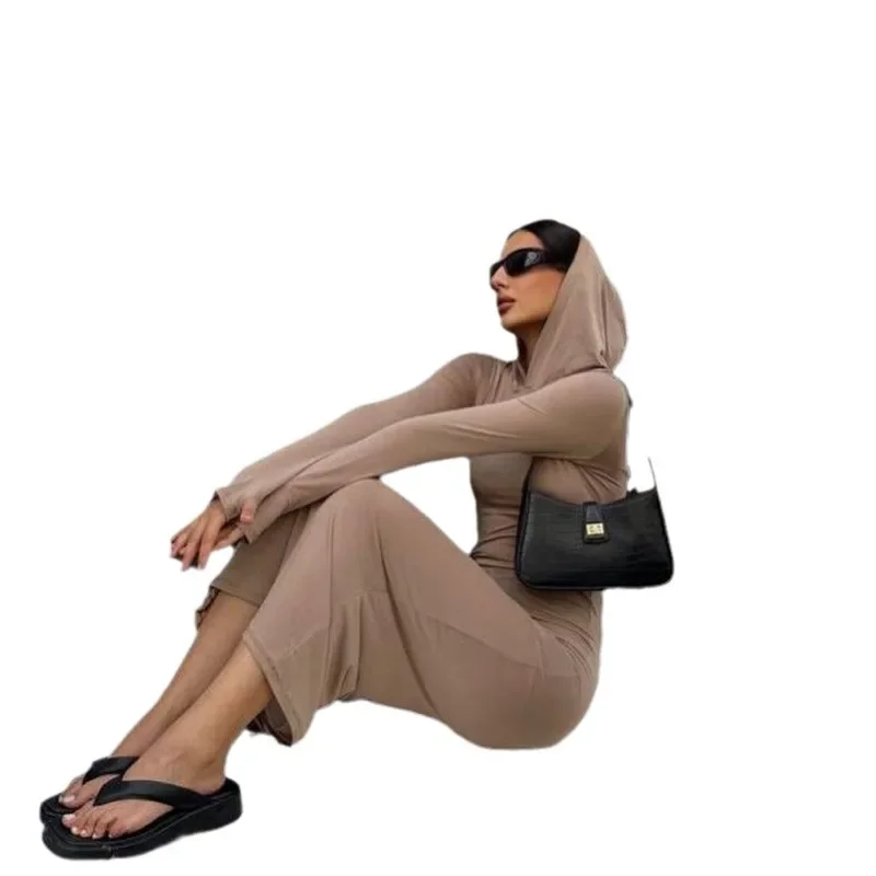 Женское однотонное облегающее базовое платье на весну и лето повседневное