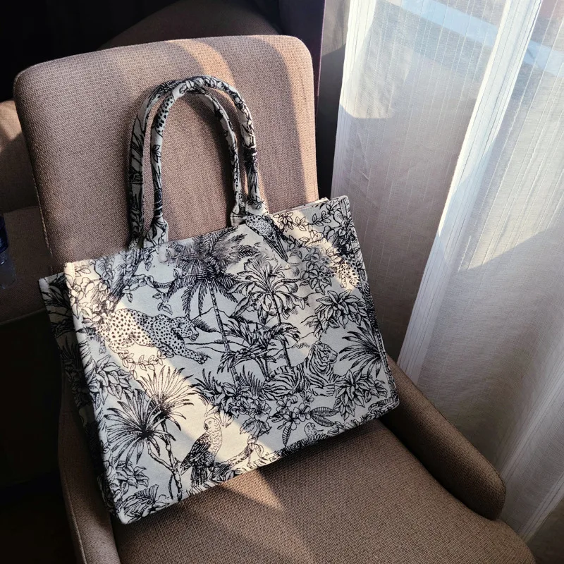 

2022 New Jacquard Embroidered Floral Tote Bag Large Capacity Commuter Pearl Handbag Cotton Linen Shoulder Bags for Women