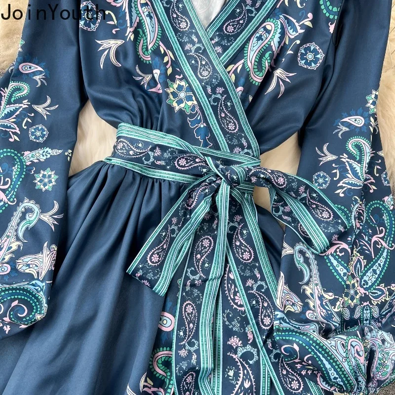 Женское винтажное вечернее платье облегающее длинное с поясом