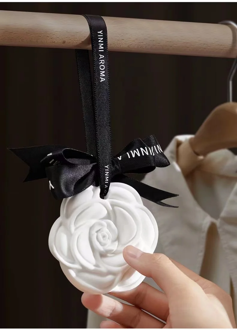 

Освежитель воздуха для ароматерапии в гардеробе