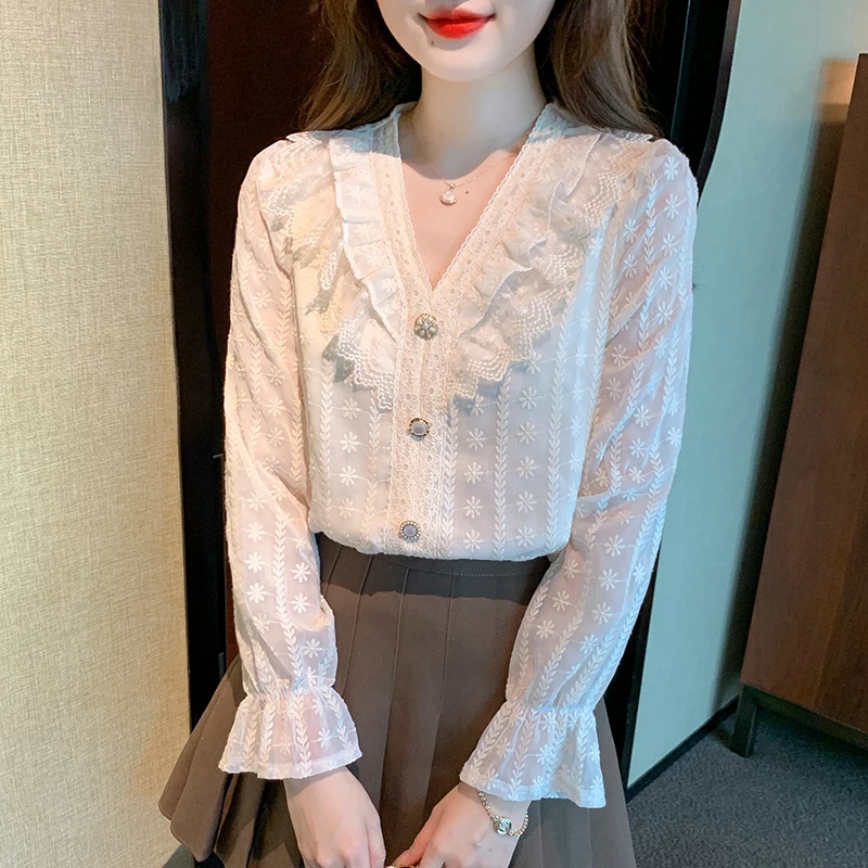 

Fashionable Temperament Doll Collar Lace Shirt Women's 2022 Spring New Runway Clothing Design Age-reducing Long-sleeved Shirt