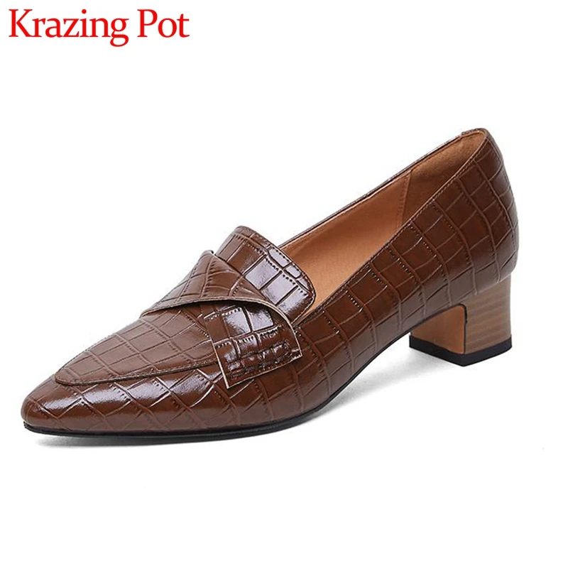 

Krazing Pot Full Grain Leather Pointed Toe Modern Shoes Med Heels Crocodile Pattern England Style Slip on Fashion Neutral Pumps