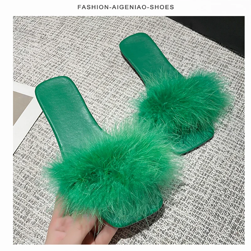 Flock Flat Shoes Female Plush Slippers for Adults Luxury Slides Slipers Women Fur Soft Designer 2023 Rubber Fashion Rome Fabric