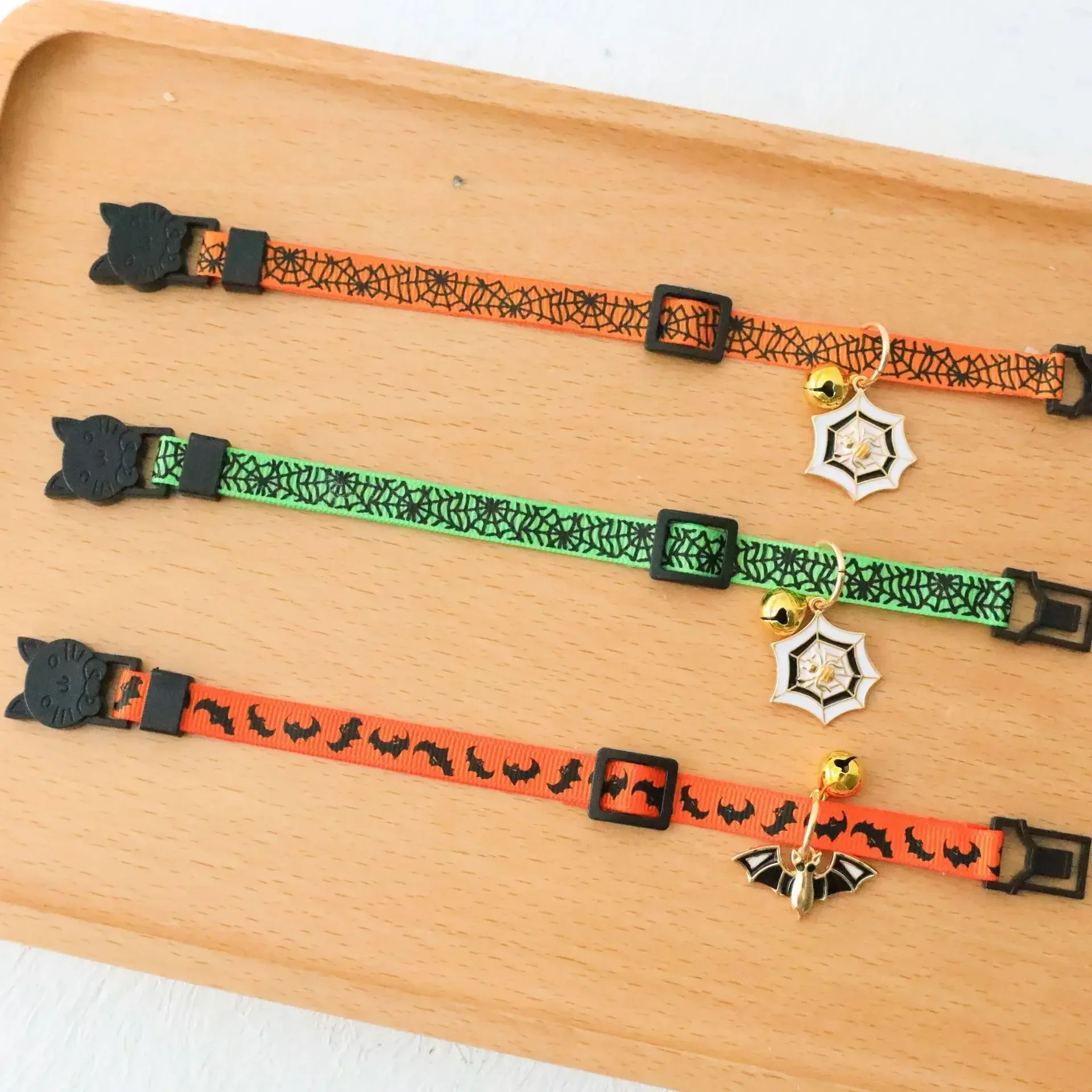 Новый ошейник для кошек на Хэллоуин собак с колокольчиками маленьких чихуахуа