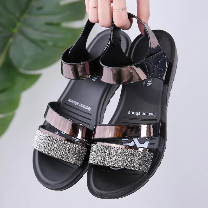Summer New Fashion Flats Sandals Women Shoes Leather Bottom Fashion Rhinestones Sandals Comfortable Casual Rome Sandals Female
