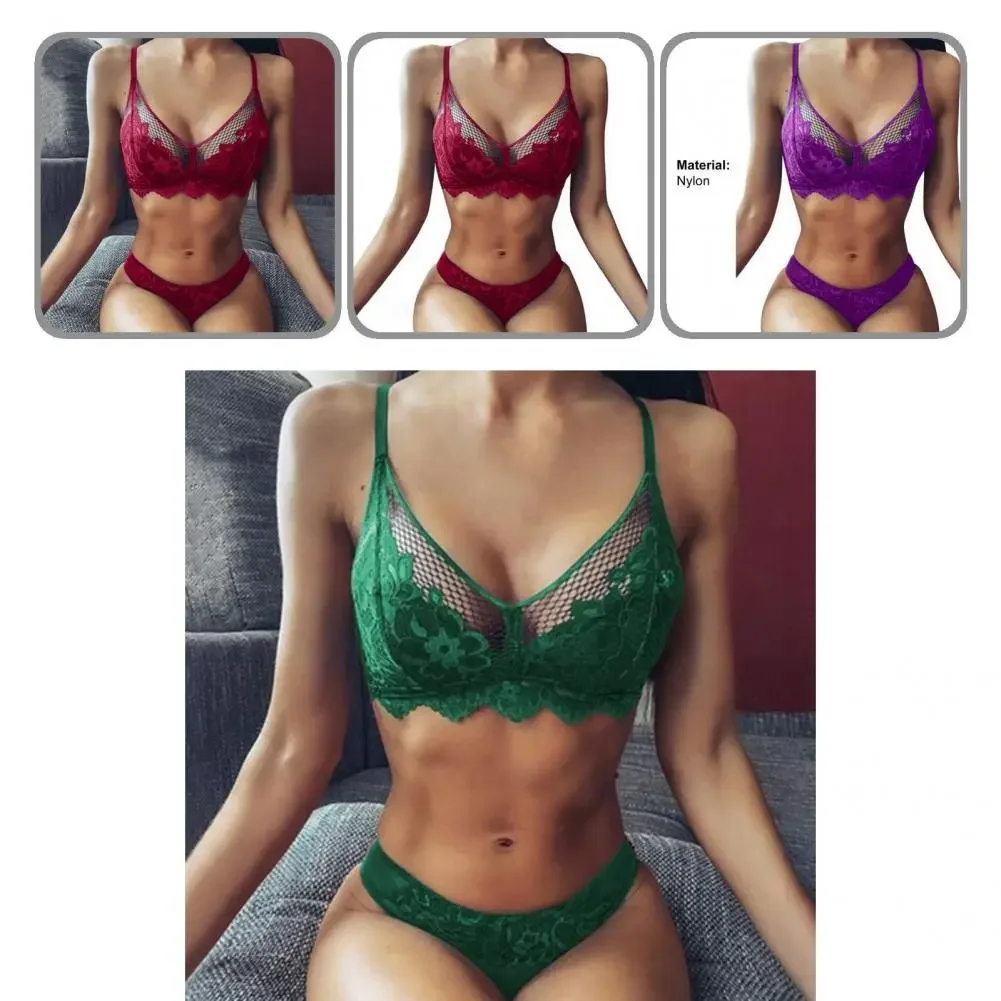 

Комплект нижнего белья без вкладышей с пуш-ап и резинкой