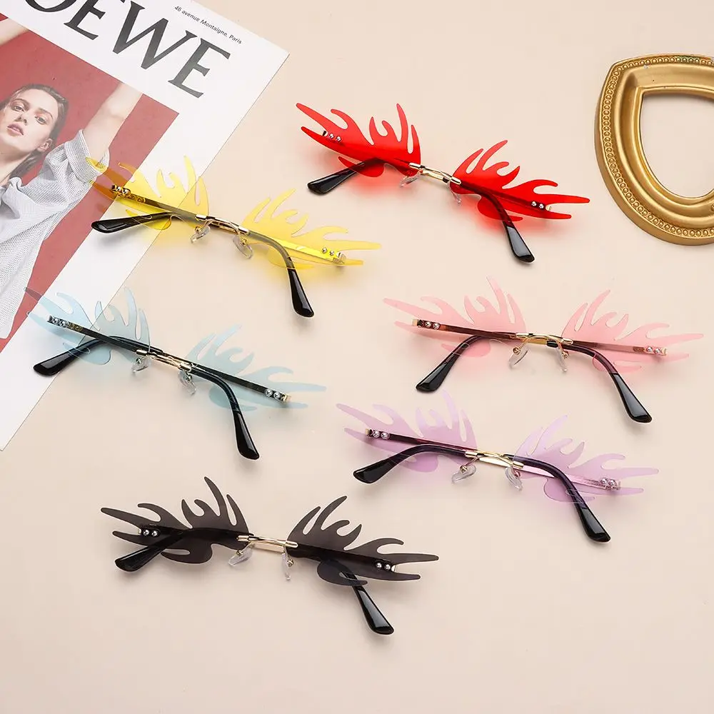 

Funny Metal Frame Eyewear Cosplay Rimless Sunglasses Fairy Wings Sunglasses Angel Wings Shape Sun Glasses