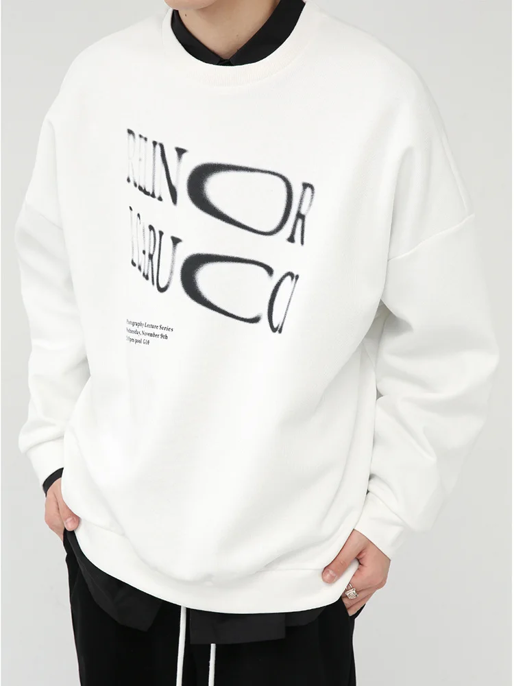 

Свитшот мужской с буквенным принтом, круглым вырезом и длинным рукавом