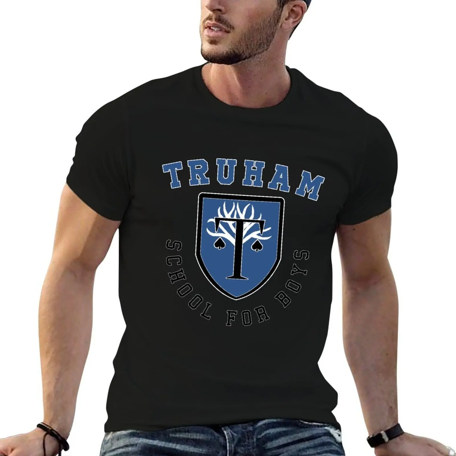 Фото Футболка с логотипом Truham Grammar School - School for boys - Heartstopper (черный фон) - Прочная рабочая футболка №1
