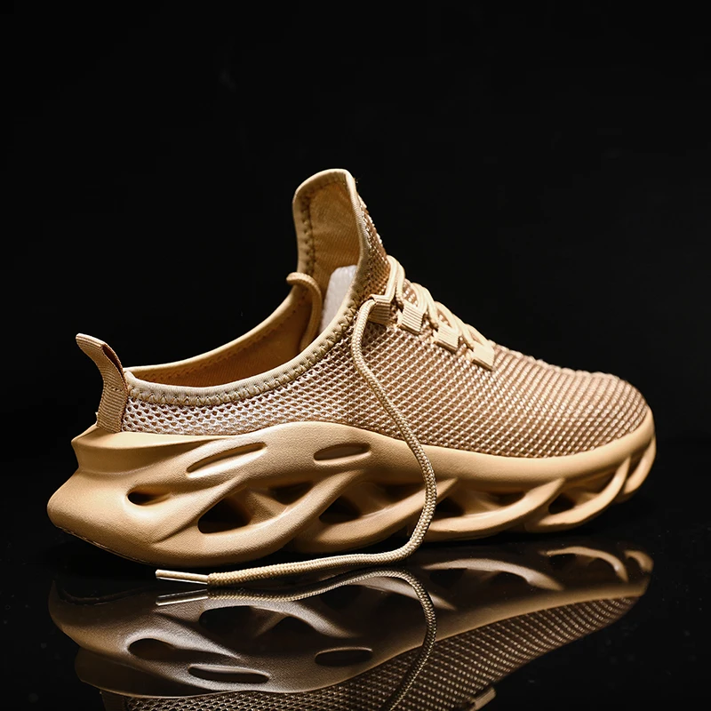 Кроссовки мужские сетчатые для прогулок удобные летние тапки Модная легкая