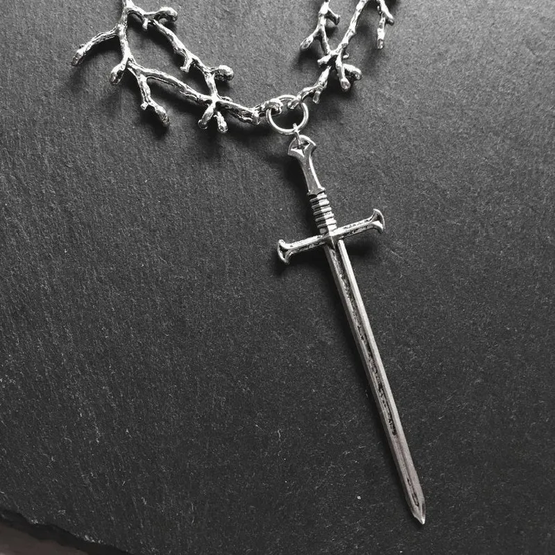 

French Design Sense Retro Branch Cross Link Pendant Chain Flexibility Small Crowd Chain Necklace