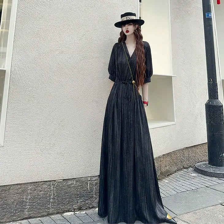 Простое и Повседневное платье с высоким удлиненным воротником роскошное