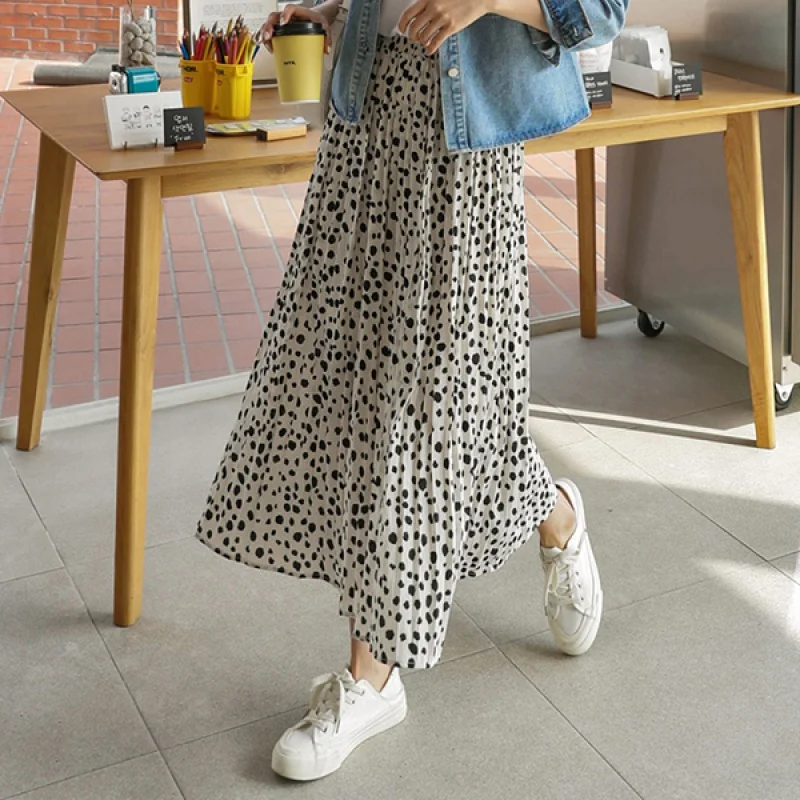 

Sake Fox Women's Le- padded Fleetwear skirt