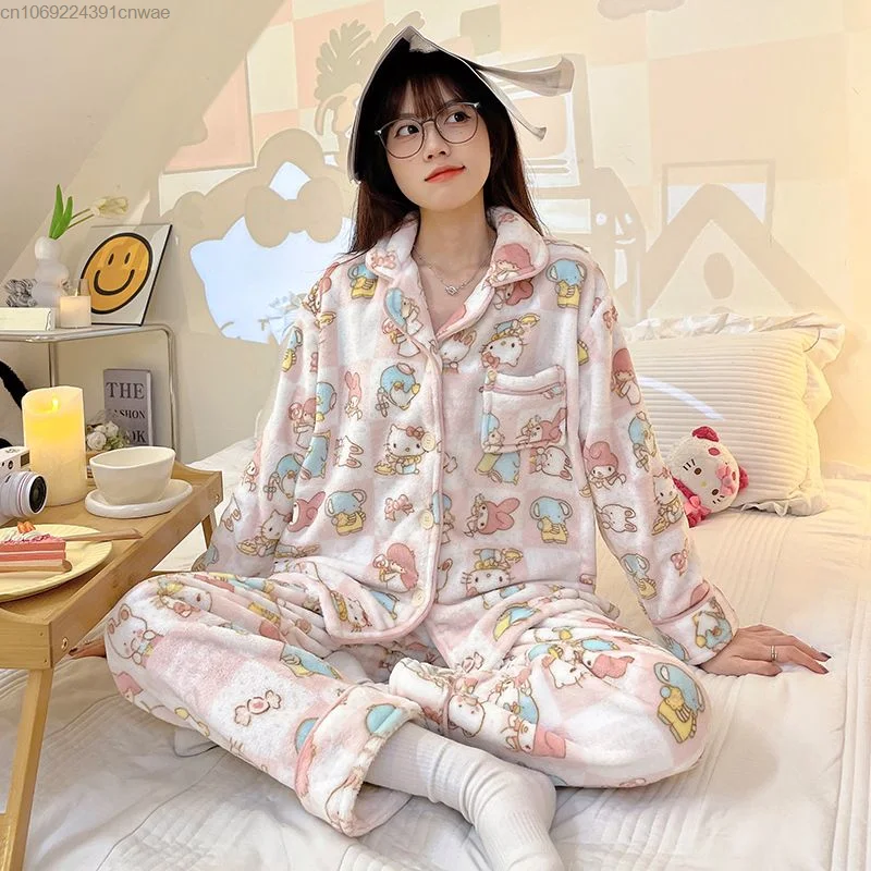 Женский зимний комплект из двух предметов кораллового цвета