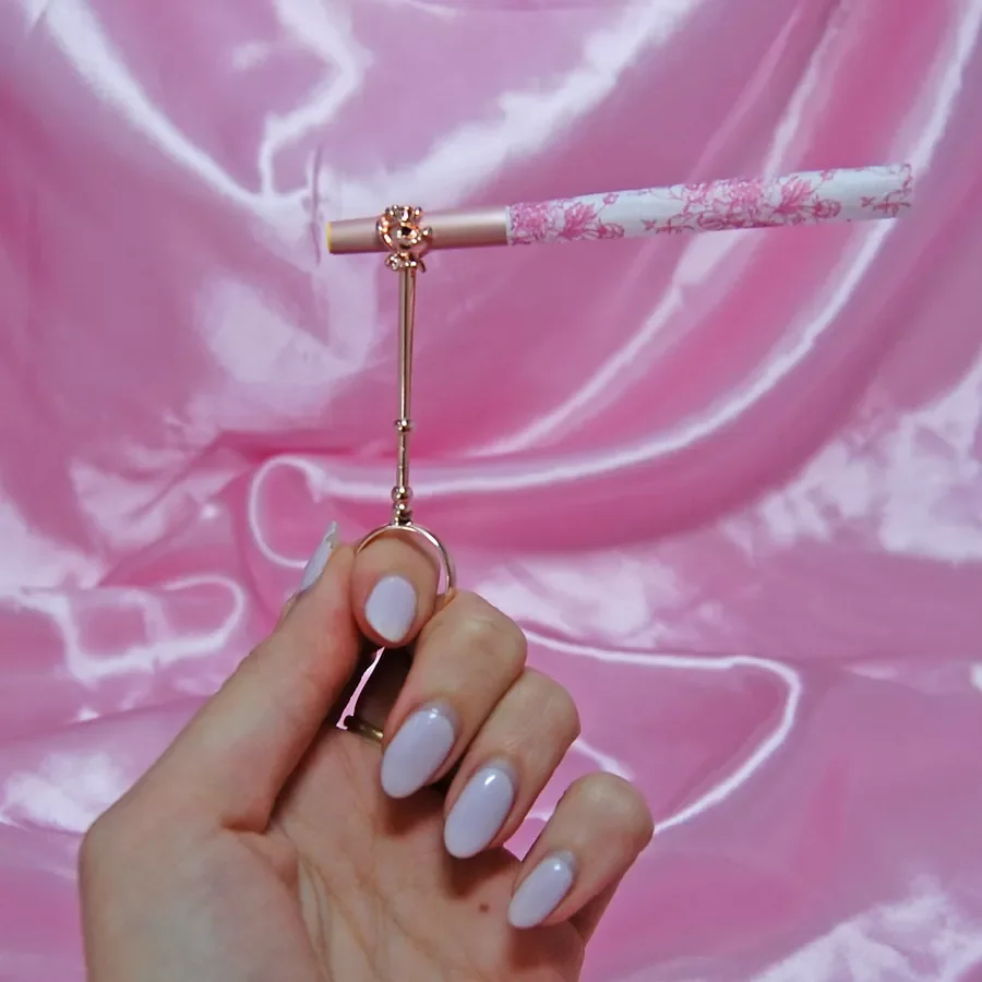 

Cigarette Holder Ring