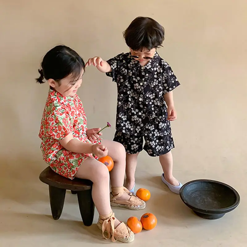 

2 шт./комплект, футболка с коротким рукавом и шорты для мальчиков