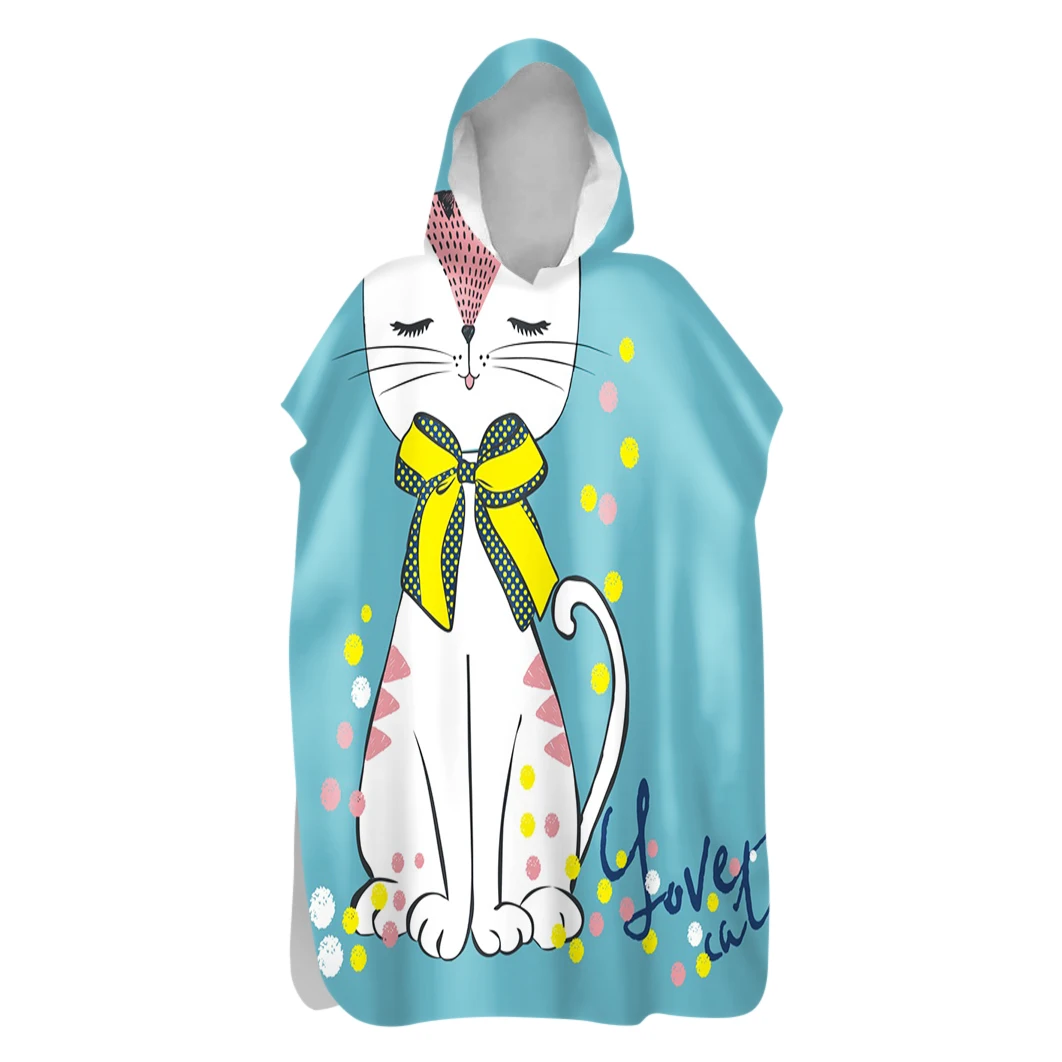 

Пончо с капюшоном и надписью «Love You»