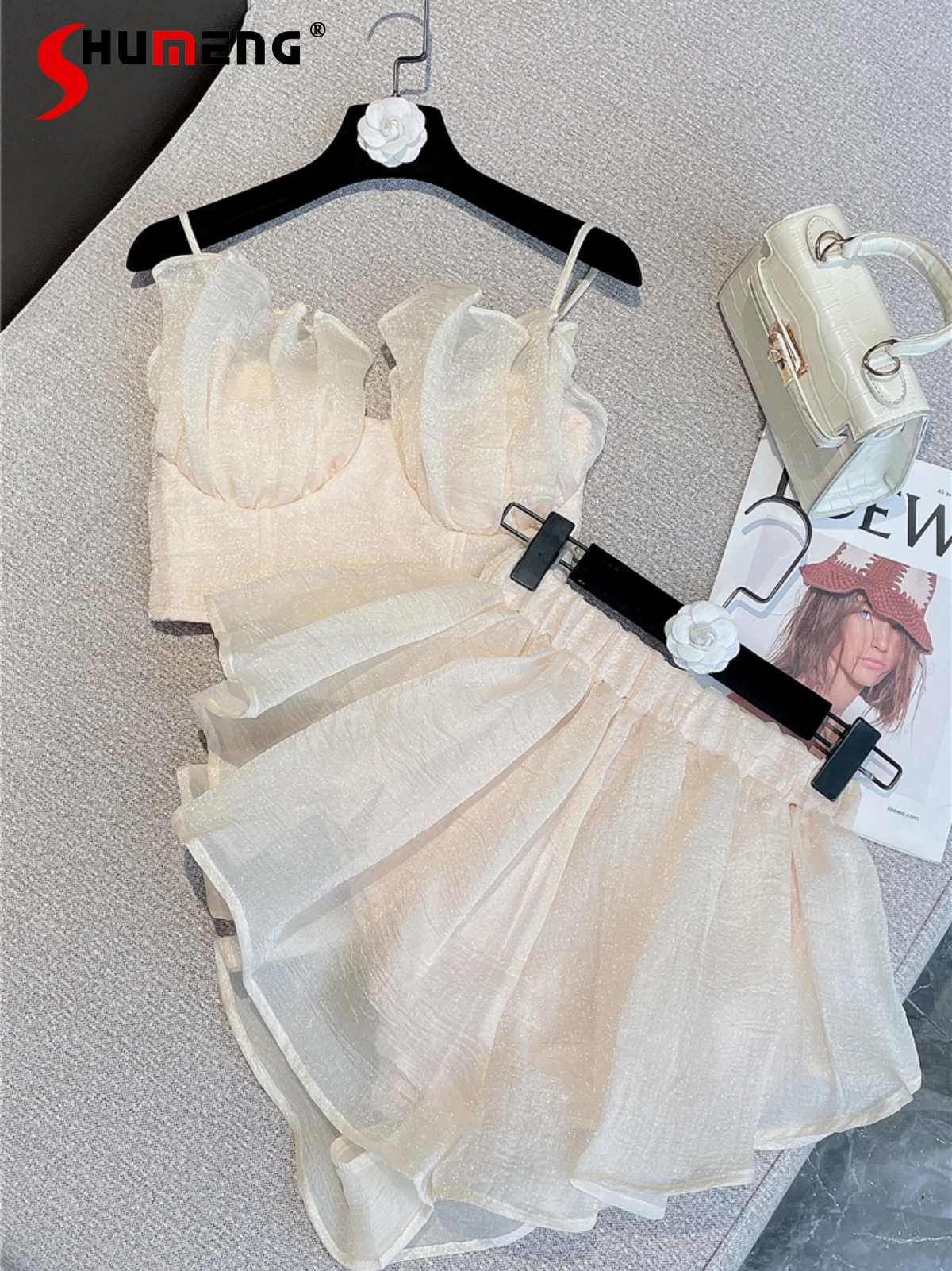 

2022 Summer New Temperament Wild Slim-Fit Crop Tops Sweet Lace Camisole High Waist Irregular Mesh Mini Skirt Two Piece Suit