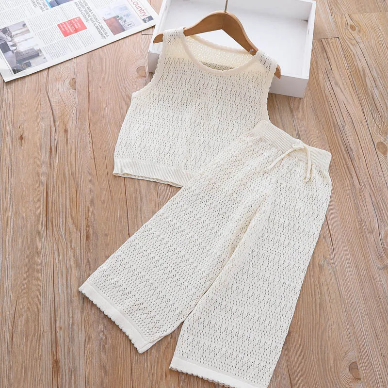 

Комплект одежды для девочек, тонкий винтажный вязаный комплект, Новинка лета 2023, детская однотонная майка, широкие штаны, комплект из двух предметов