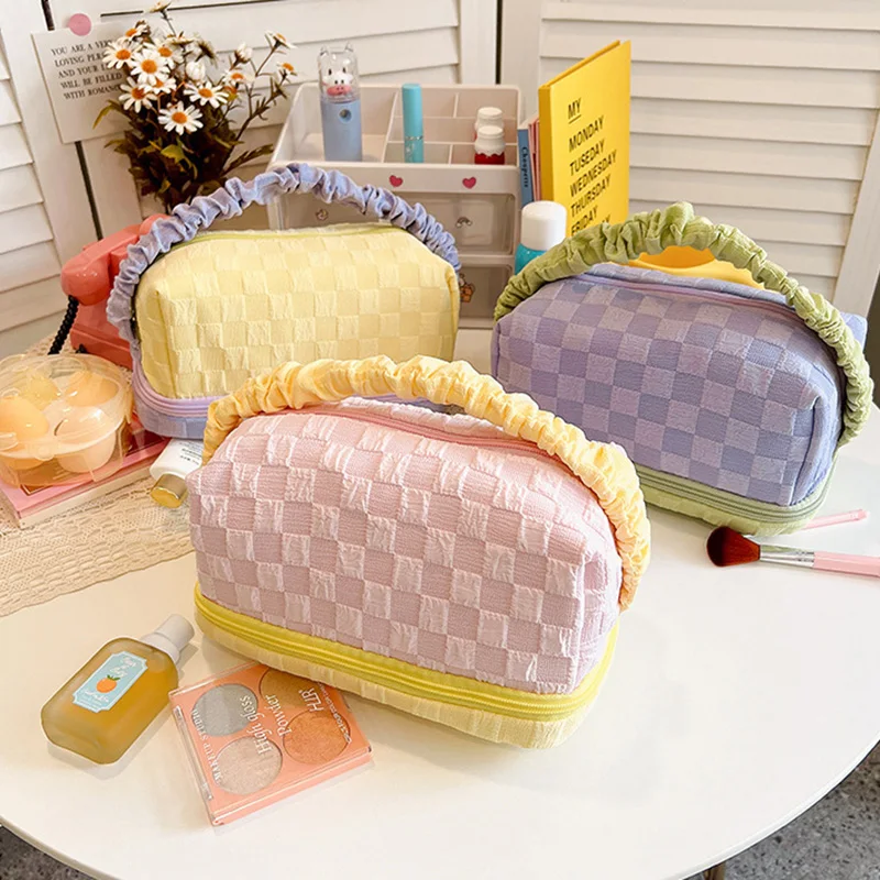 Fashion Contrast Color Plaid Cosmetic Bags New Soft Makeup Storage Wash Bag Layered Thickened Portable Handbag Travel Organizer