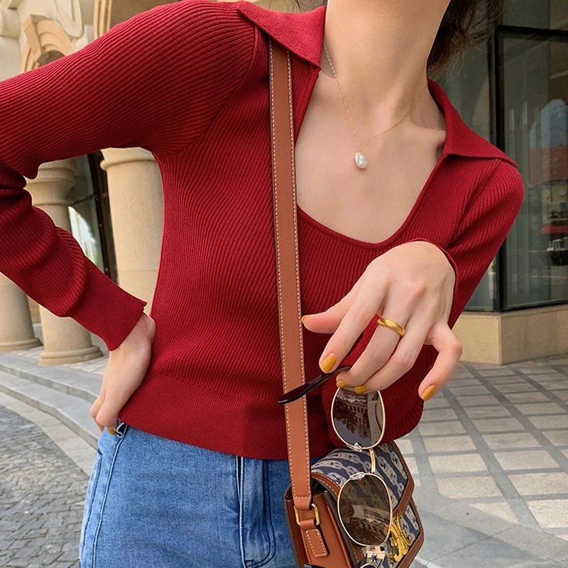 

Retro U-neck Knit Top Women Fashion Slim Sexy Elegant Basic Knit Bottoming Shirt Design Sense Temperament Pullover Autumn 2021