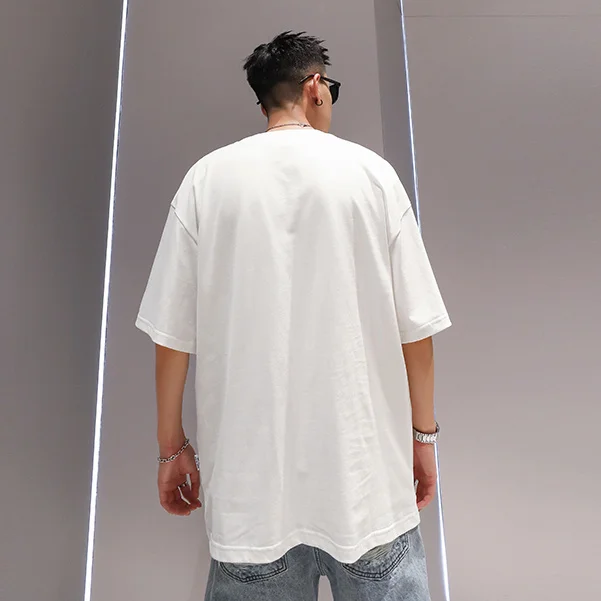 Мужская хлопковая футболка с коротким рукавом принтом в виде паука и граффити