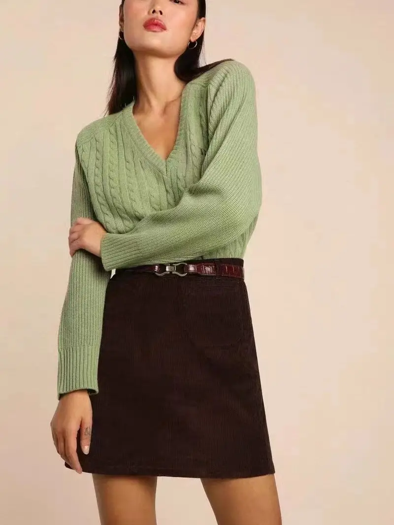 

2023 Autumn And Winter New Women V-Neck Twist Solid Simple Knitted Casual All-Match Pullovers Sweater