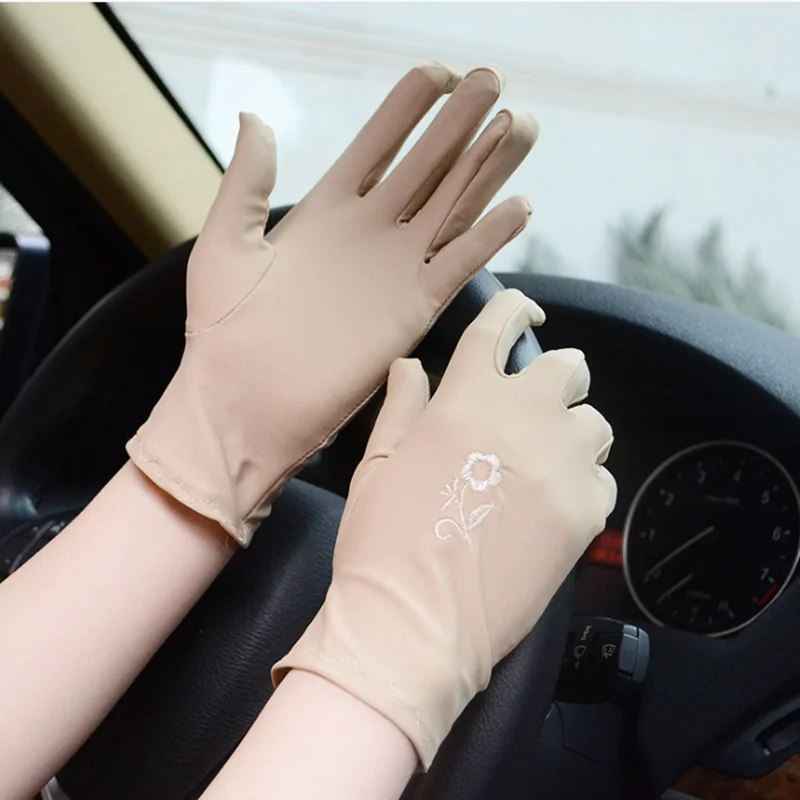 

Super-elastic Full Finger Driving Embroidered Gloves Sun-shading Sunscreen Slip-resistant Short Gloves Women Female