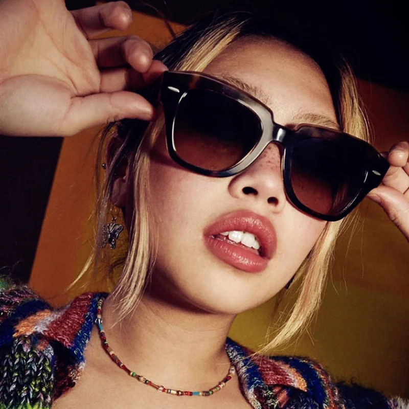 

Irregular Rivet Sunglasses Women 2022 Vintage Glasses Women/Men Brand Designer Square Eyewear Female Retro Gafas De Sol uv400