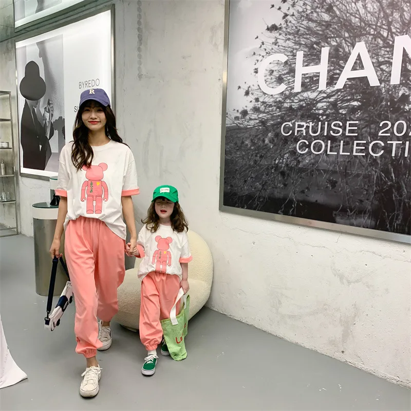 

2022 Summer Parent-child Mother-daughter Sports Suit Short-sleeved Cartoon Top + Two-piece Casual Trousers Matching Outfits