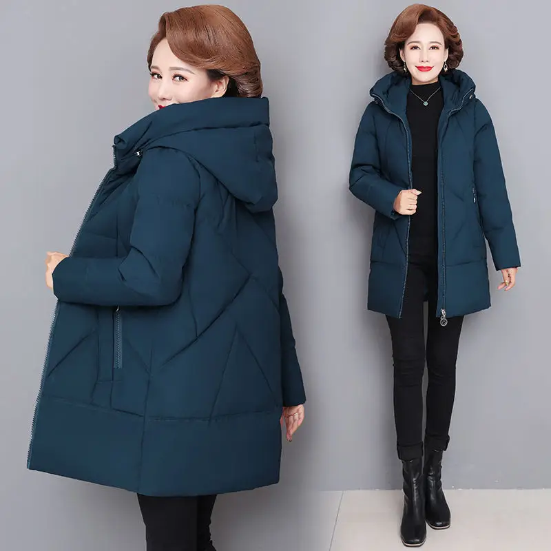 

Hooded Thick Down Jacket Female 2021 New Middle Aged Mother Cotton Winter Coat Grandmother Wear Plus Size Long Parka Women 6XL