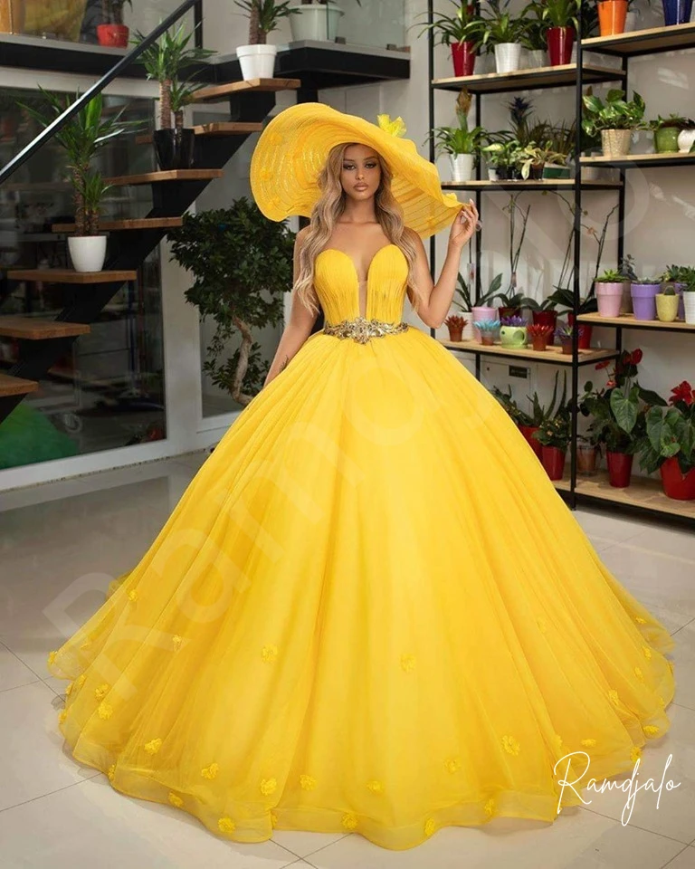 

Princess Ball Gown Quinceanera Dresses Yellow 2022 Sweet 16 Beaded Crystals Waist 3D Floral Debutante Gown Vestidos de 15 Nnos