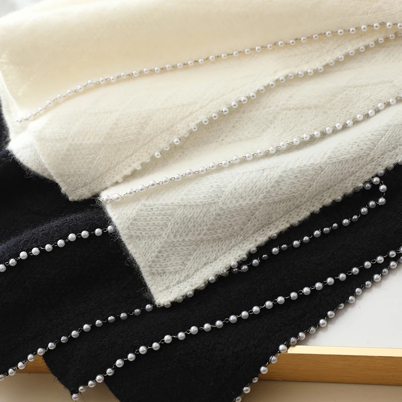 Рисунок 5 - Женский трикотажный костюм из кашемира