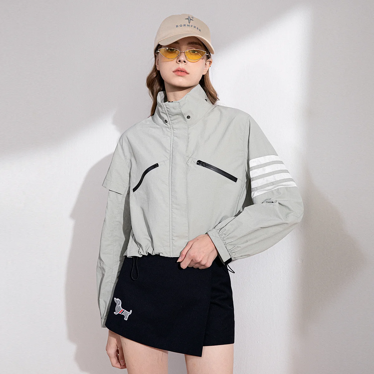 Женская демисезонная короткая куртка из искусственной кожи