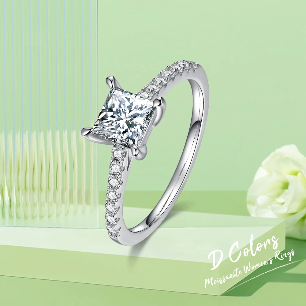 Кольцо женское из серебра 925 пробы с квадратным бриллиантом 1 карат