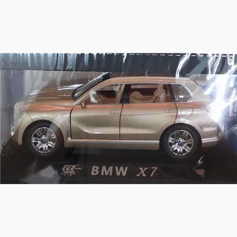 

Коллекционная модель автомобиля из сплава под давлением в масштабе 1/24 для внедорожника BMW X7, коллекционные украшения, игрушки для детей, рож...