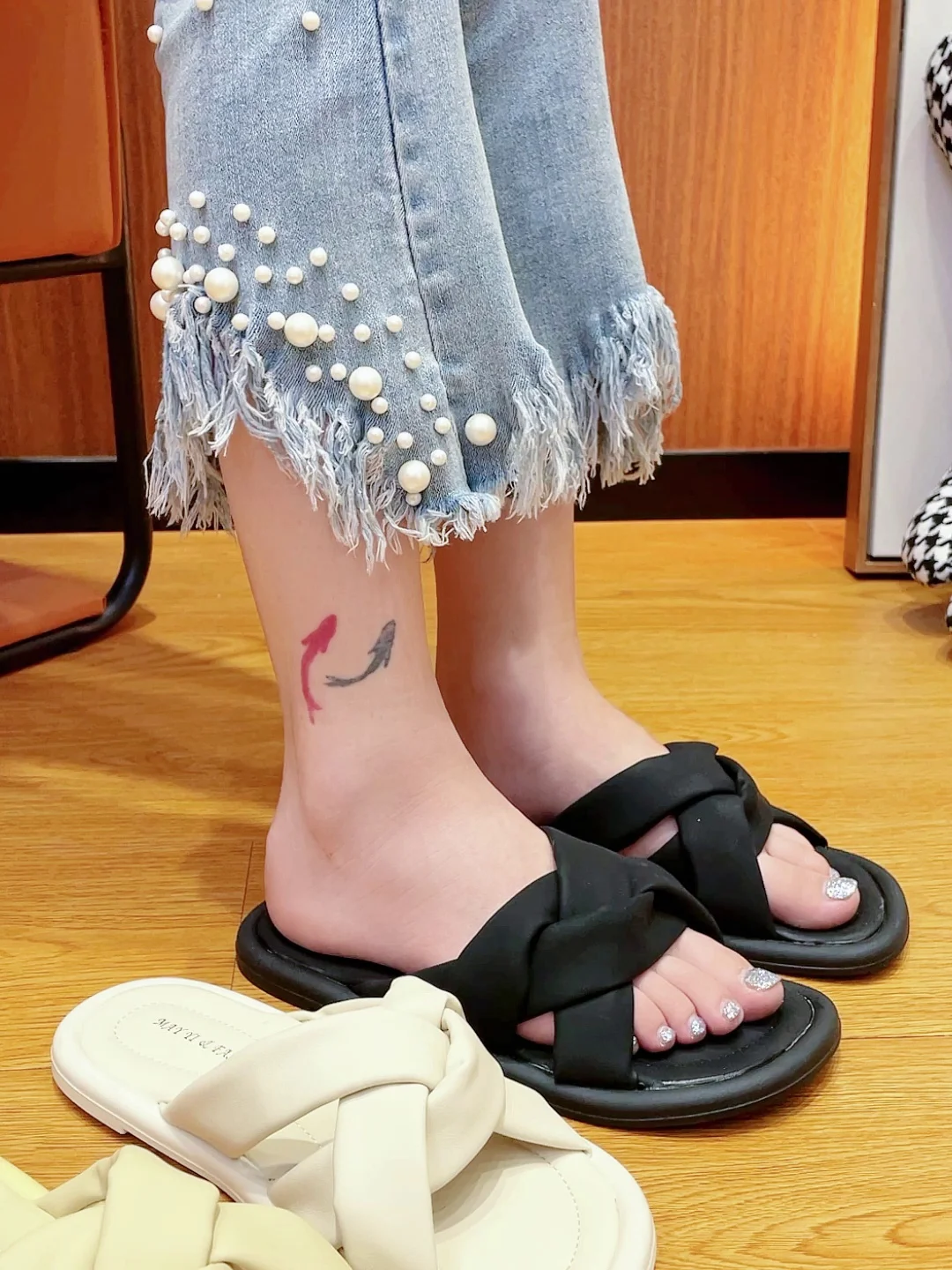 

Шлепанцы женские пляжные, мягкие сандалии на плоской резиновой подошве, модные роскошные скандалы ПЗУ, сабо, лето 2023