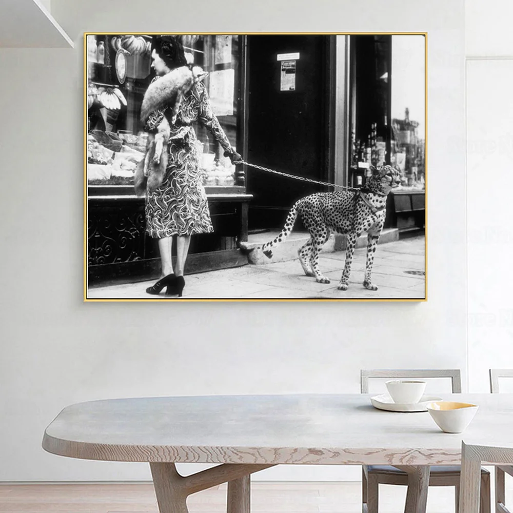 Постер с леопардовым принтом на поводке ВИНТАЖНАЯ фотография леди и гепарда
