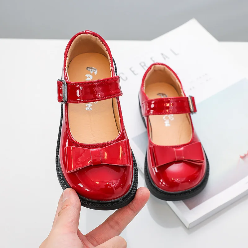 Girls Black PU Shoes 2022 Kids Fashion Performance with Bow Glossy Red Dress School Loafers for Party Wedding Shows Dropshipping