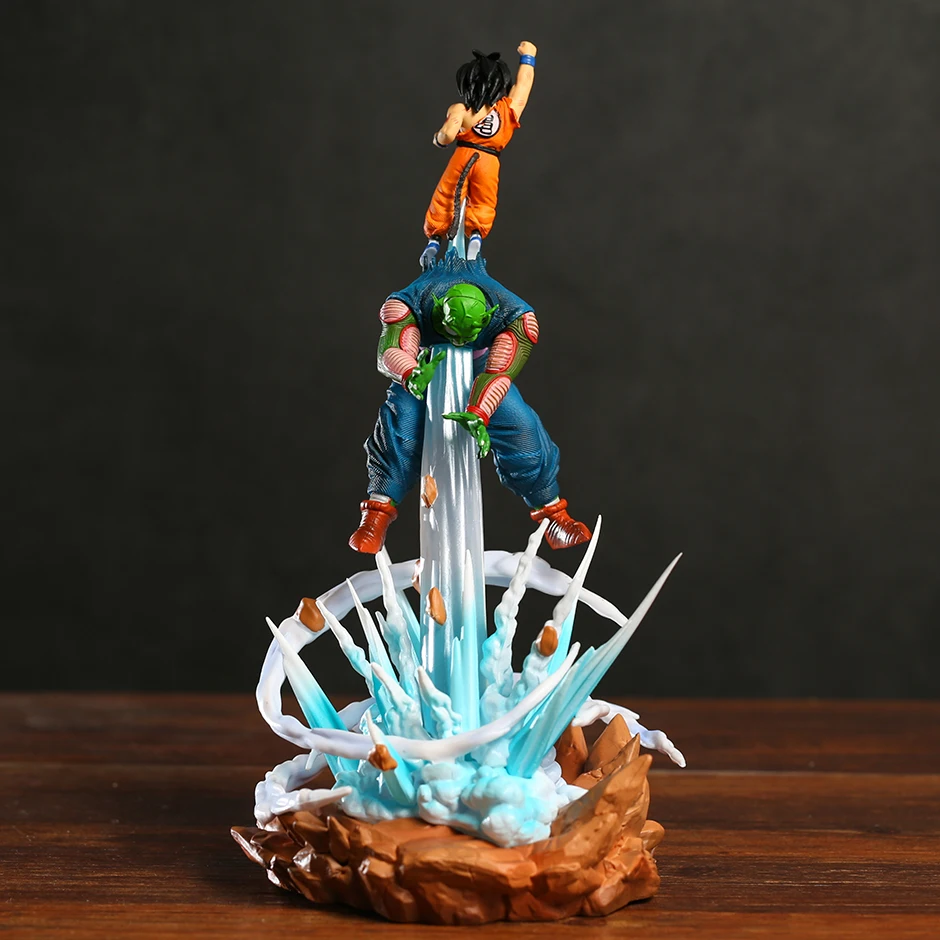 

Статуэтка Dragon Ball Capsule Son Goku Vs пикколо даймао