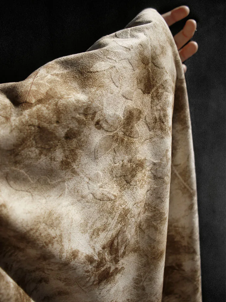 Нишевая Вельветовая ткань с тиснением в виде растений бежевая и абрикосовая