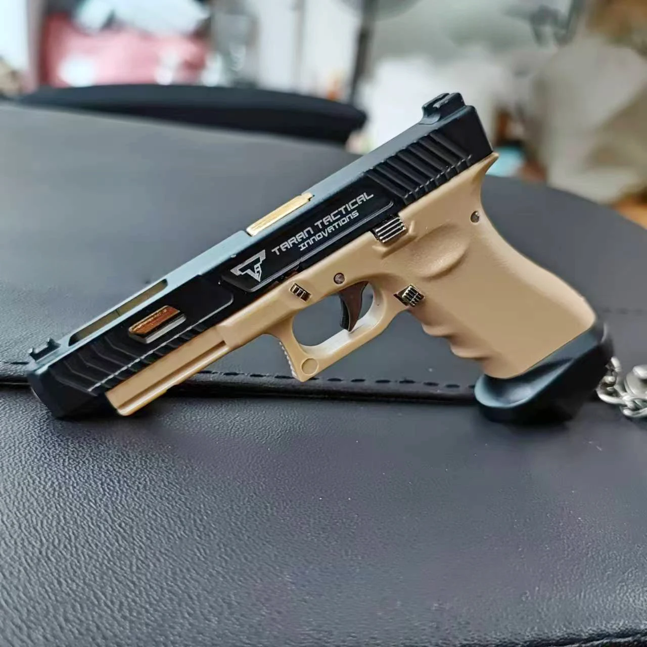 Tti G34 Мини-модель Пистолета Сплав Мастерство Масштаб 1:3 Брелок Коллекционная