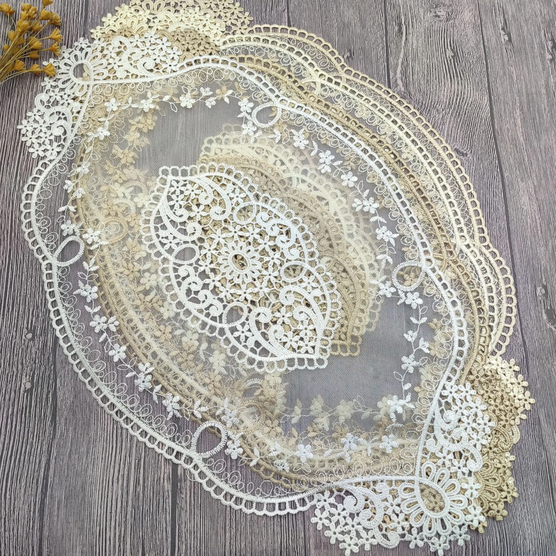 

Embroidery Lace Plate Mat Drink Coaster Cup Pads European Style Craft Placemat for Candle Dining Table Decor Kitchen Accessories