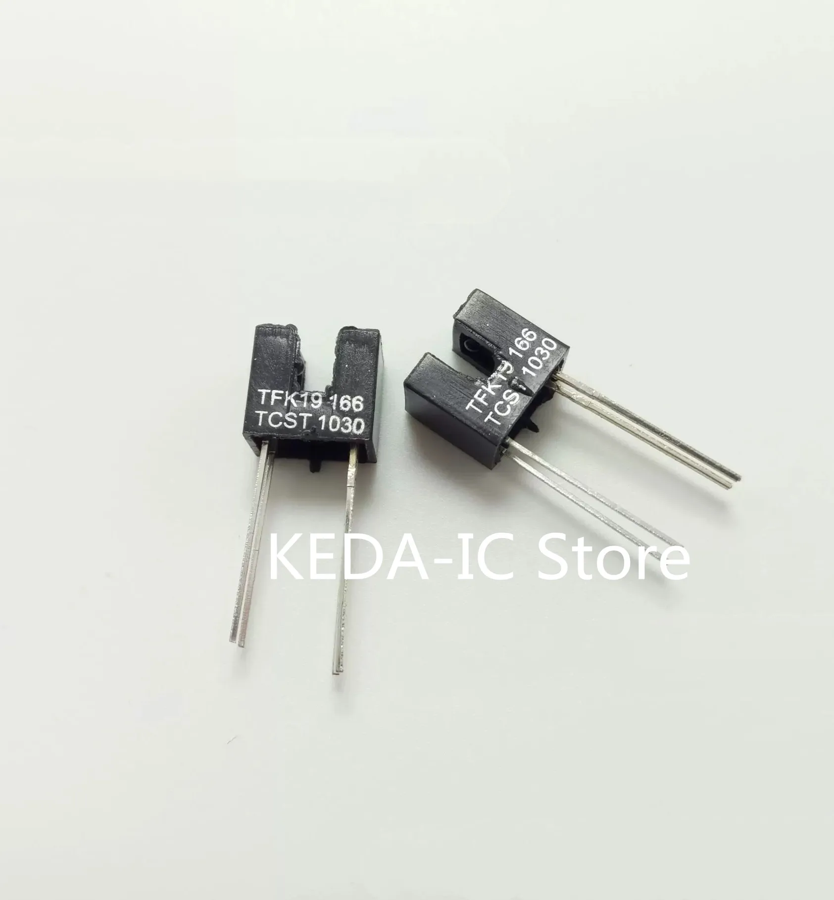 50 шт. ~ 100 шт./партия TCST1030 DIP4 новый оригинальный