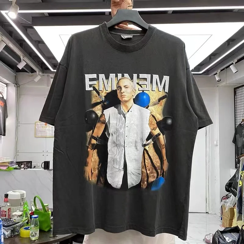 

High Street lettering, printing, short-sleeved T-shirt