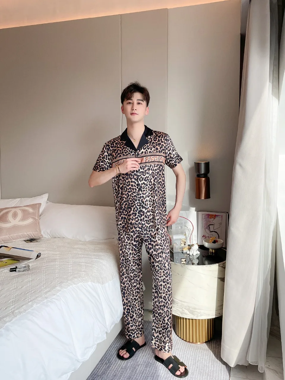 [Women's pajamas] [high-quality]Spring and summer new sexy ice silk pajamas female couple leopard print temptation home clothes