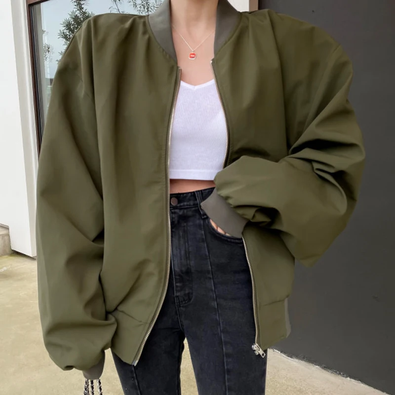 

Куртка-бомбер женская однотонная на молнии, с воротником-стойкой и длинным рукавом